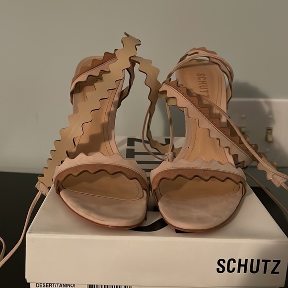 Schutz strappy sandal - Picture 2 of 2
